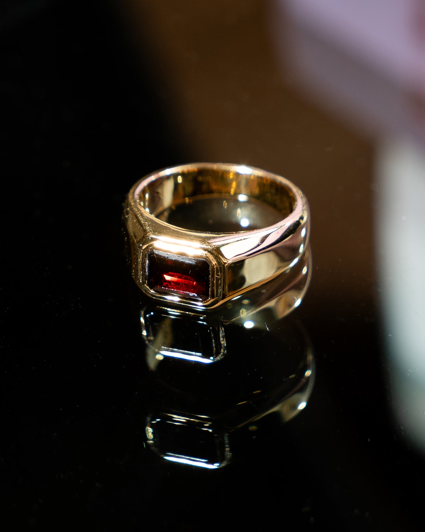 Emerald Ring (Red Garnet)