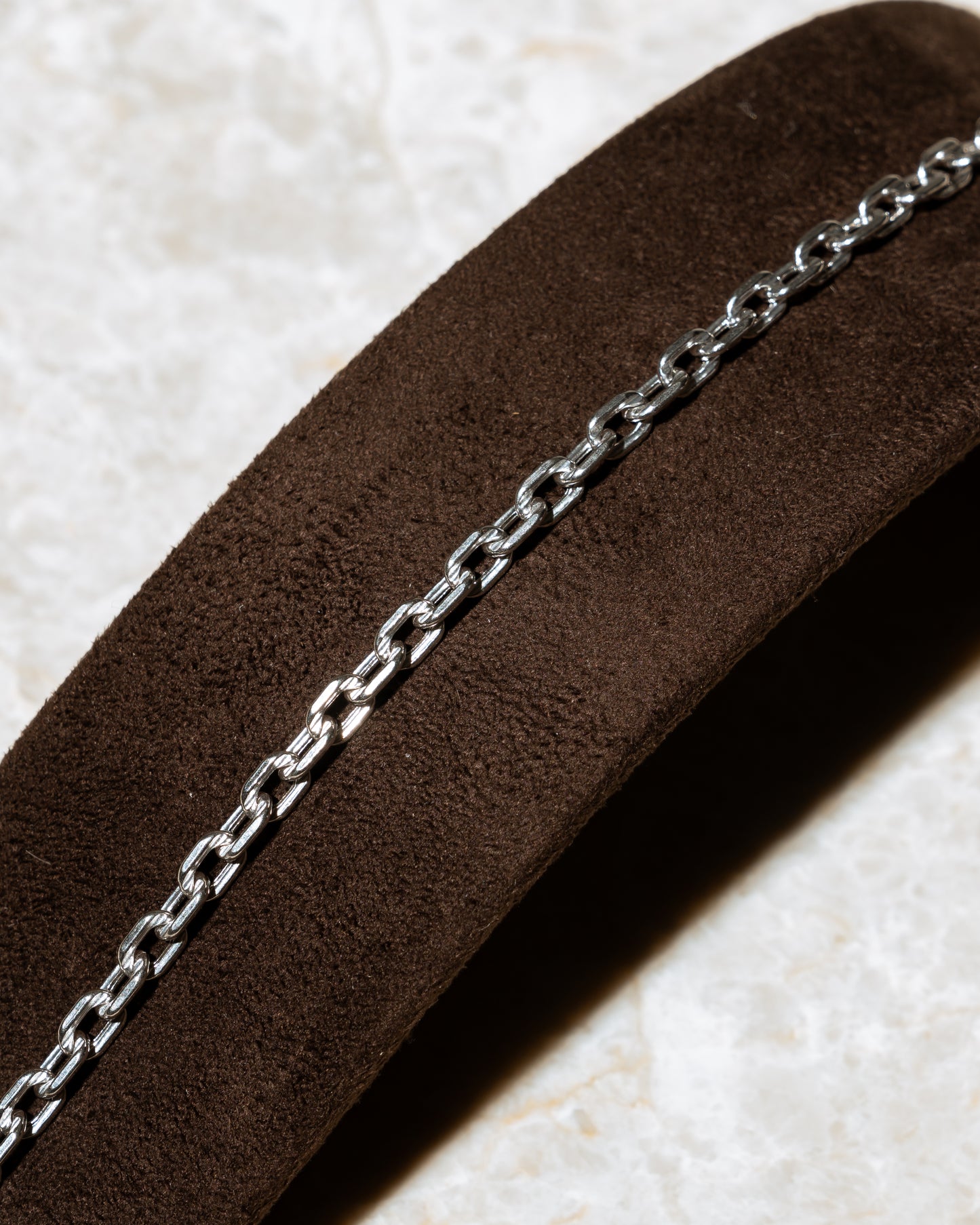 Oval Bracelet (9K White Gold)