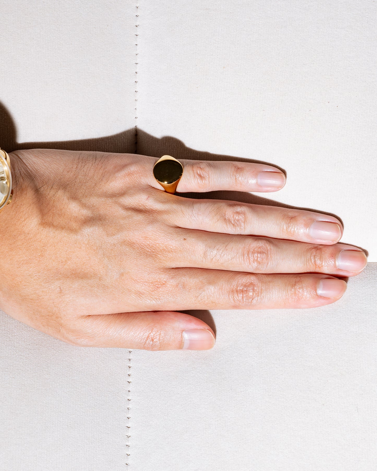 Oxford Oval Signet Ring (Large) - Yellow Gold