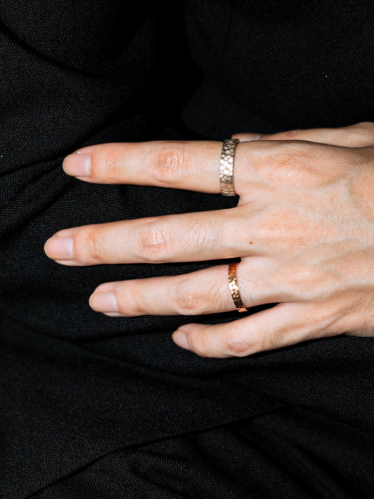 Hammered Band - White Gold