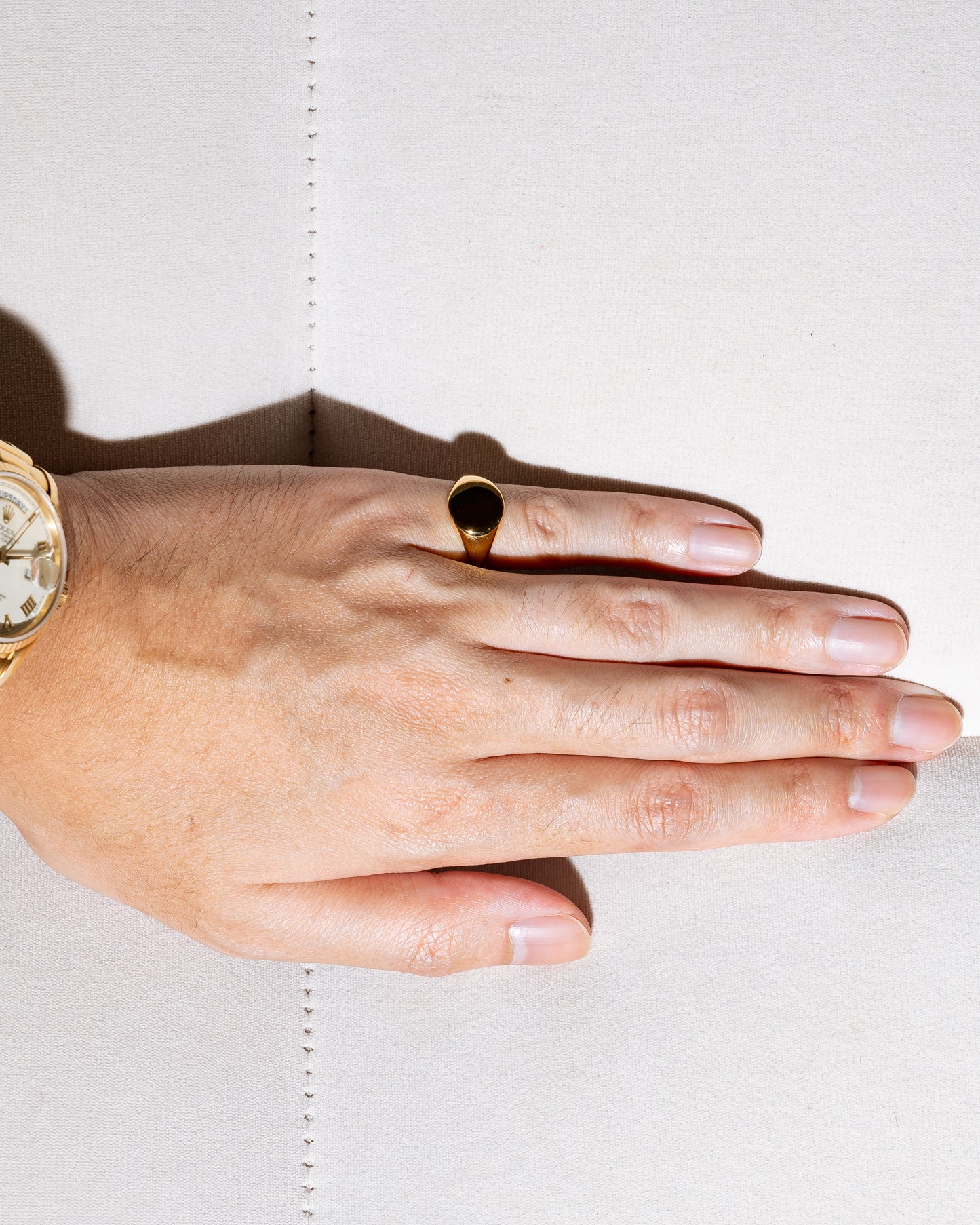 Round Signet Ring (Standard) - Rose Gold