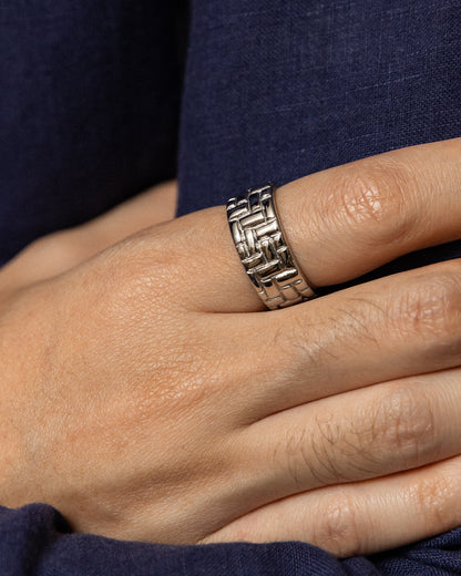 Interlock Ring - Mark & Metal