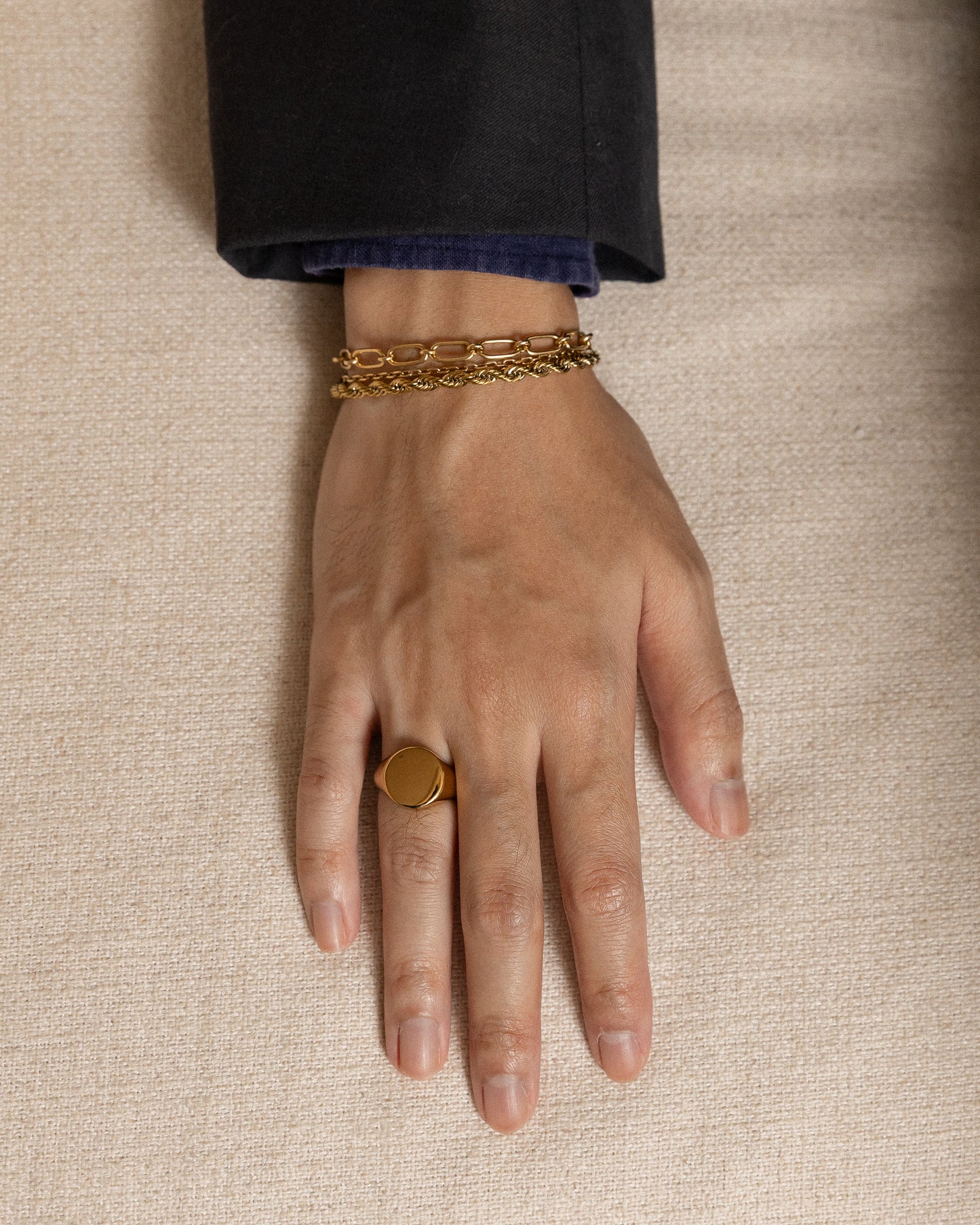 M&M Round Signet Ring - Mark & Metal