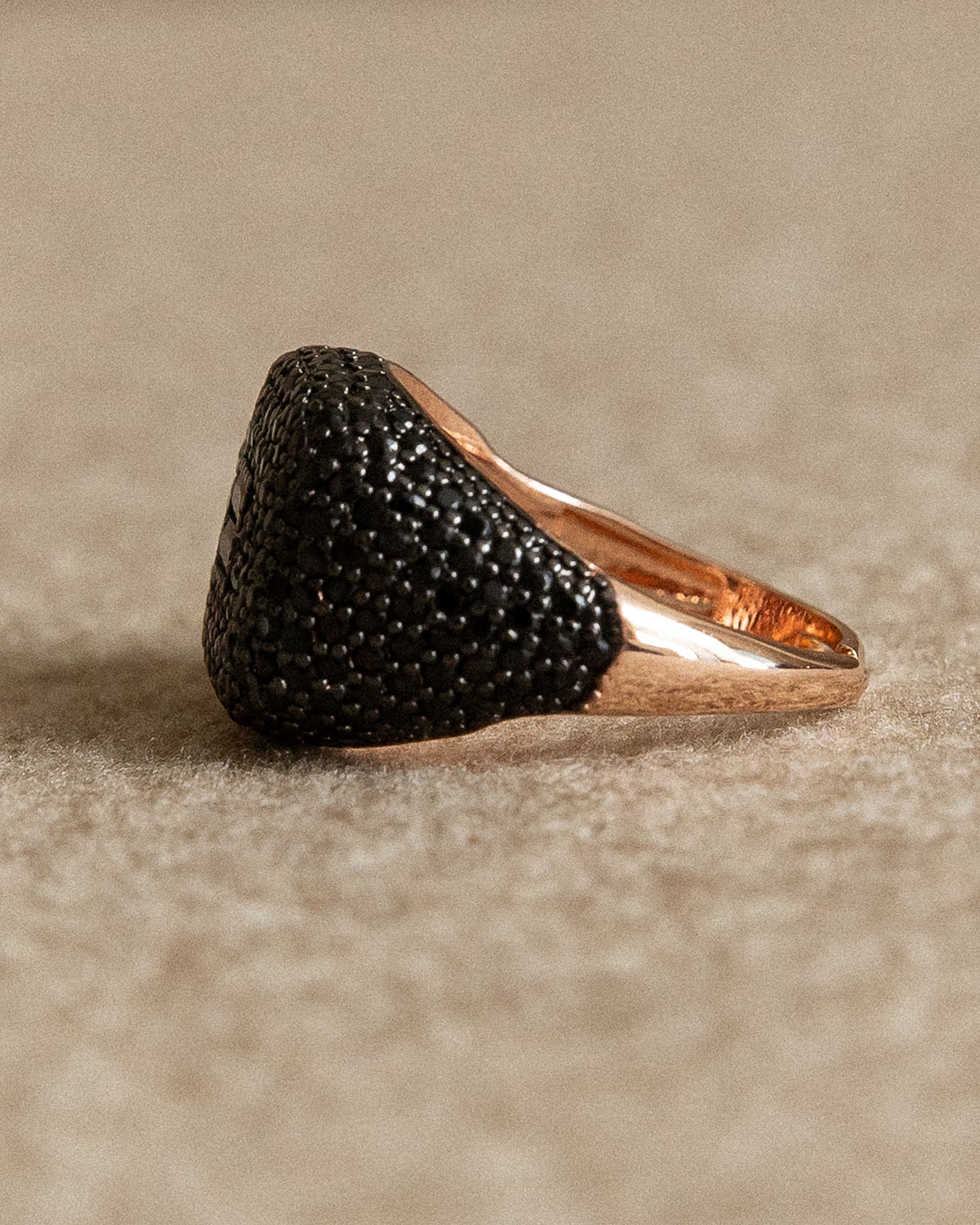 Pavé Ring (Black Edition) - Mark & Metal