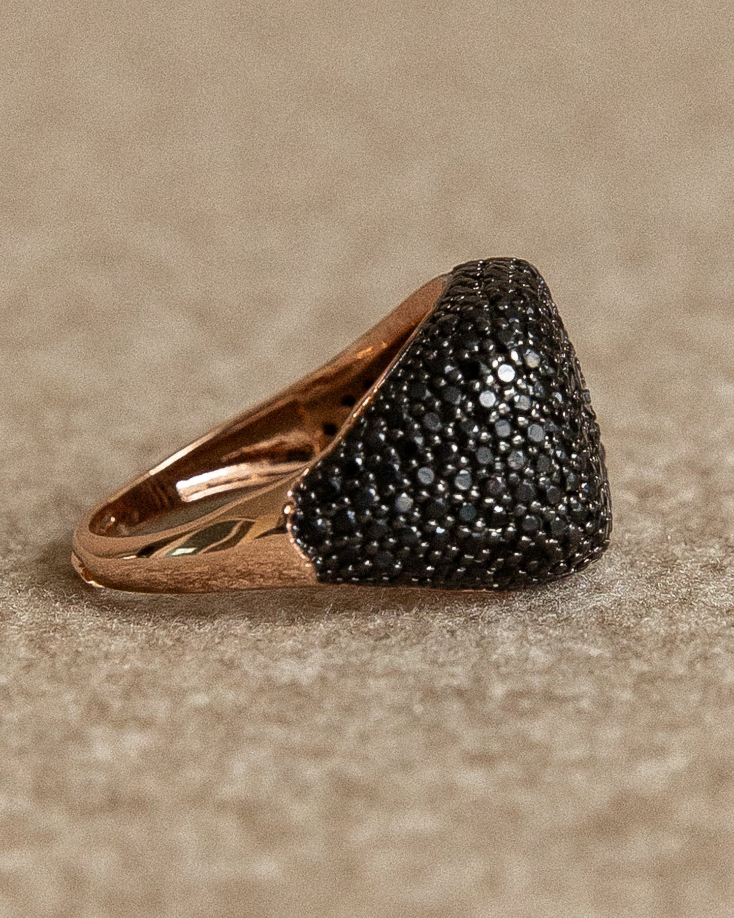 Pavé Ring (Black Edition) - Mark & Metal
