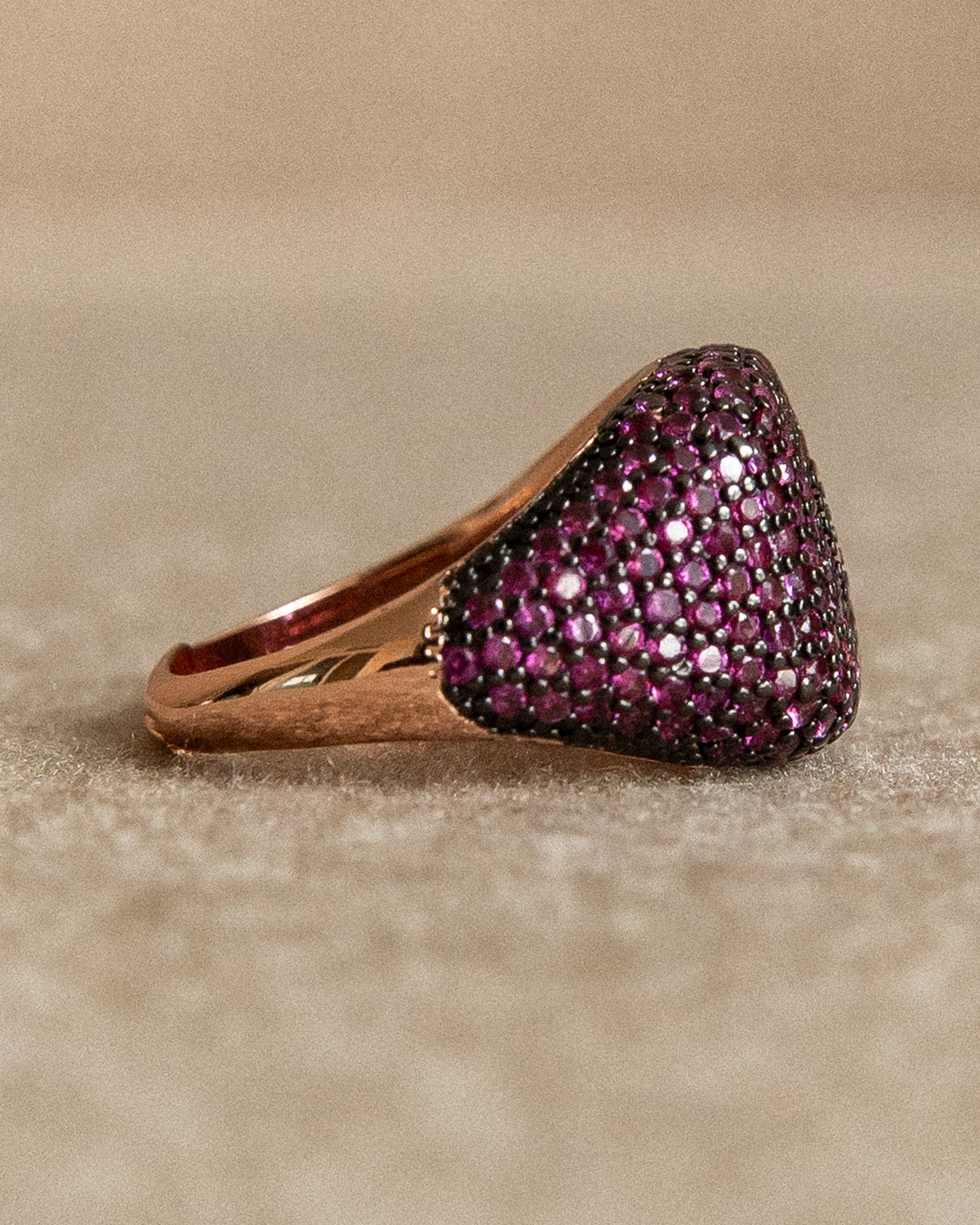 Pavé Ring (Ruby Edition) - Mark & Metal