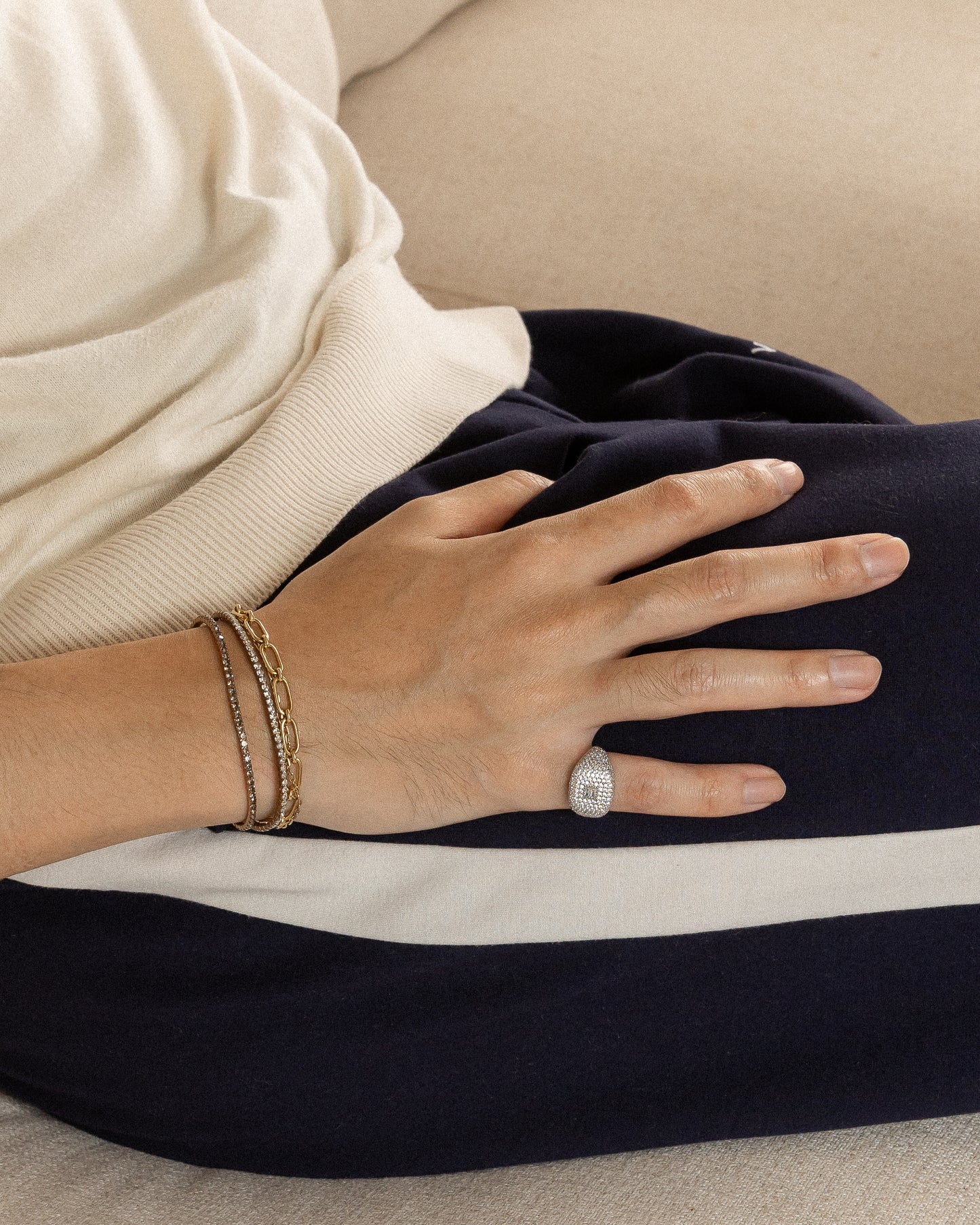 Radiant Bangle (White Edition) - Mark & Metal