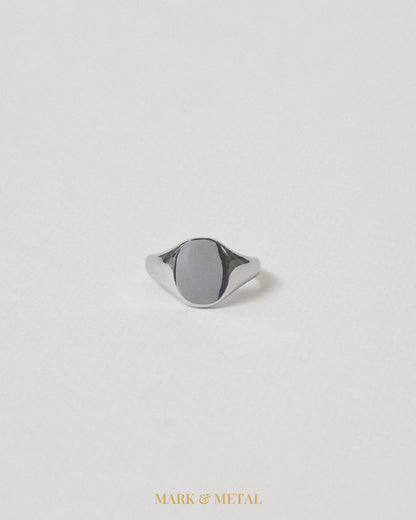 Mark & Metal Oval Signet Ring - Mark & Metal